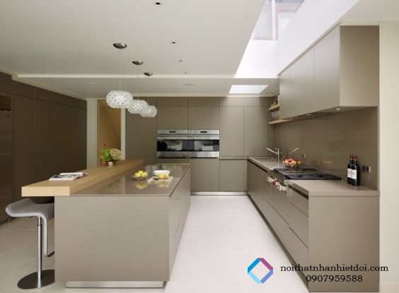 TỦ BẾP MDF SƠN MÀU 008